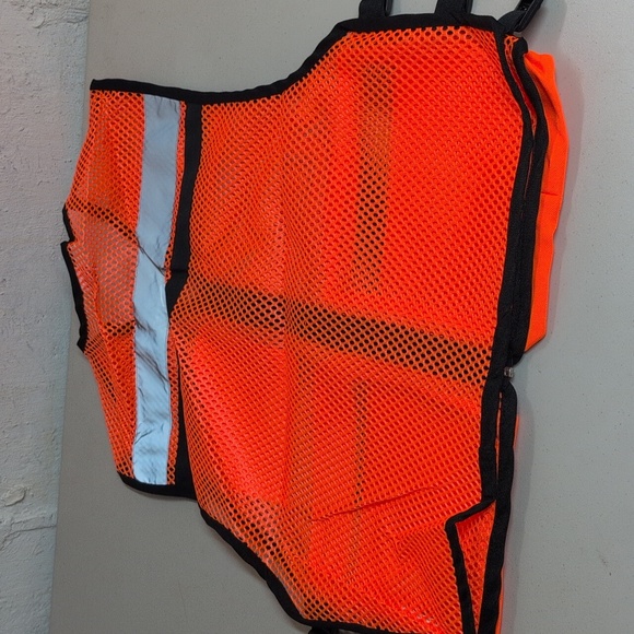 Public safety vest - Picture 5 of 5